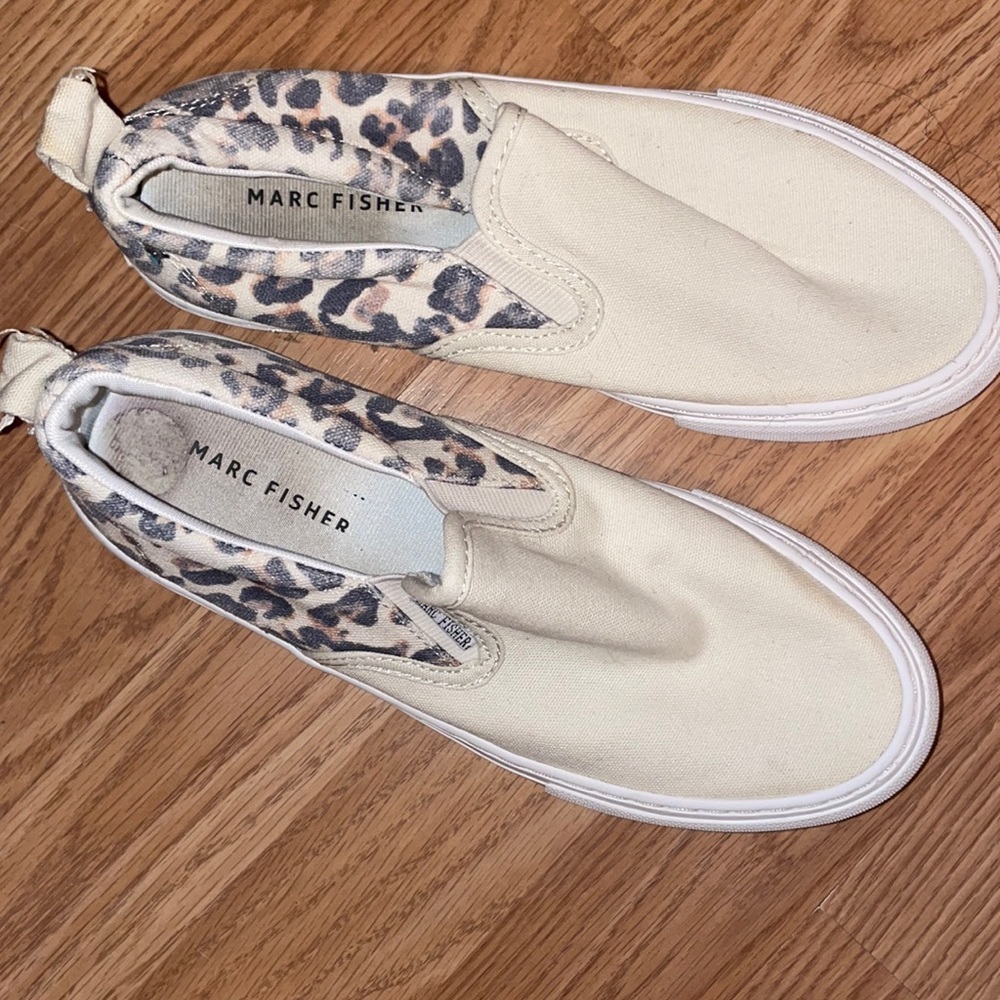 Marc fisher slip one shoes